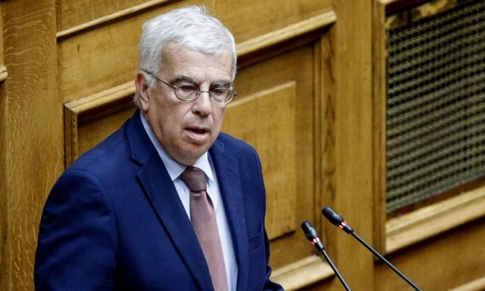 Στο Στρατιωτικό Νοσοκομείο 424 εισήχθη ο βουλευτής Στράτος Σιμόπουλος